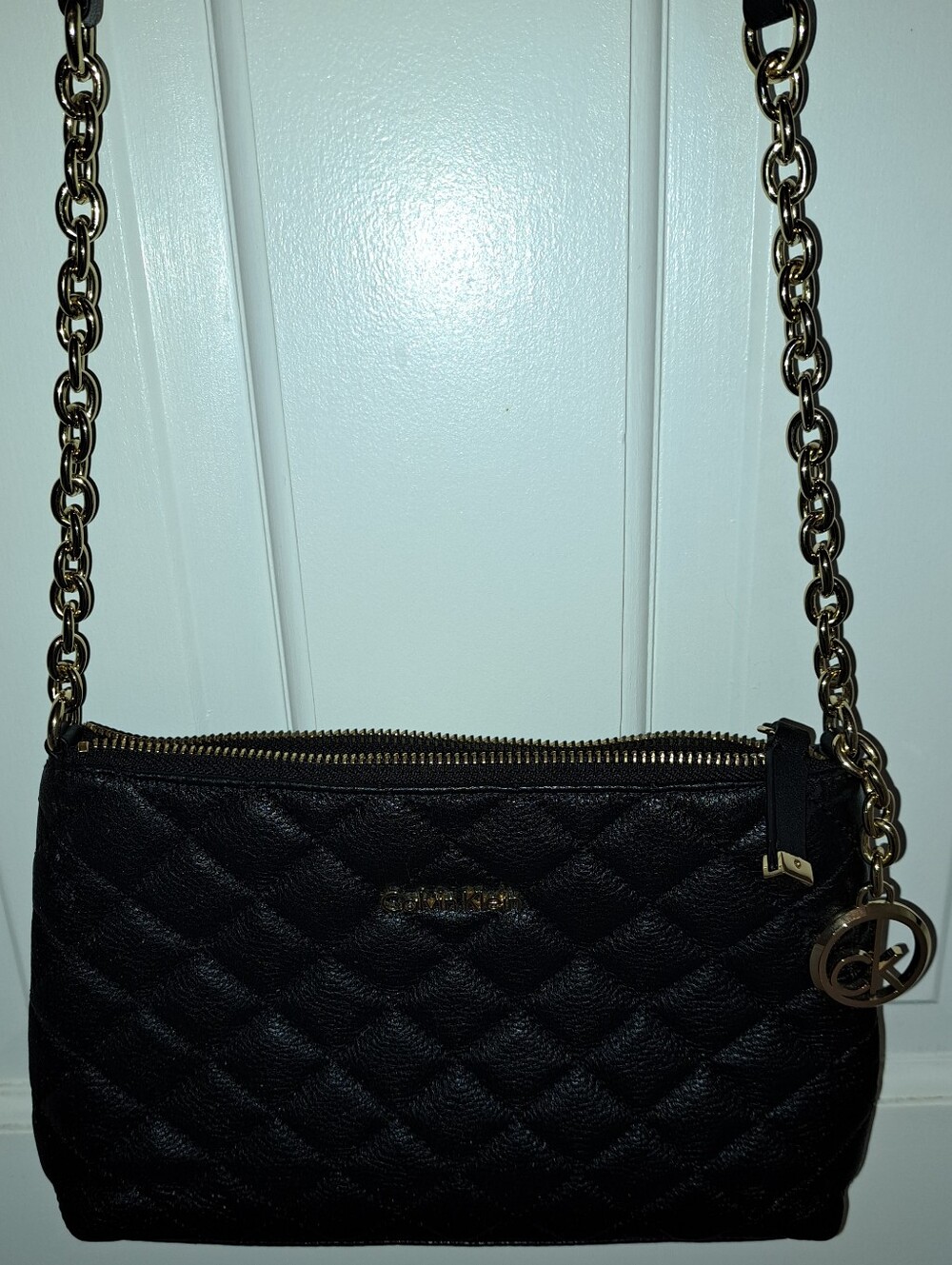 Calvin Klein Black Shoulder / Crossbody Bag W/ Gold Hardware & Adjustable Strap